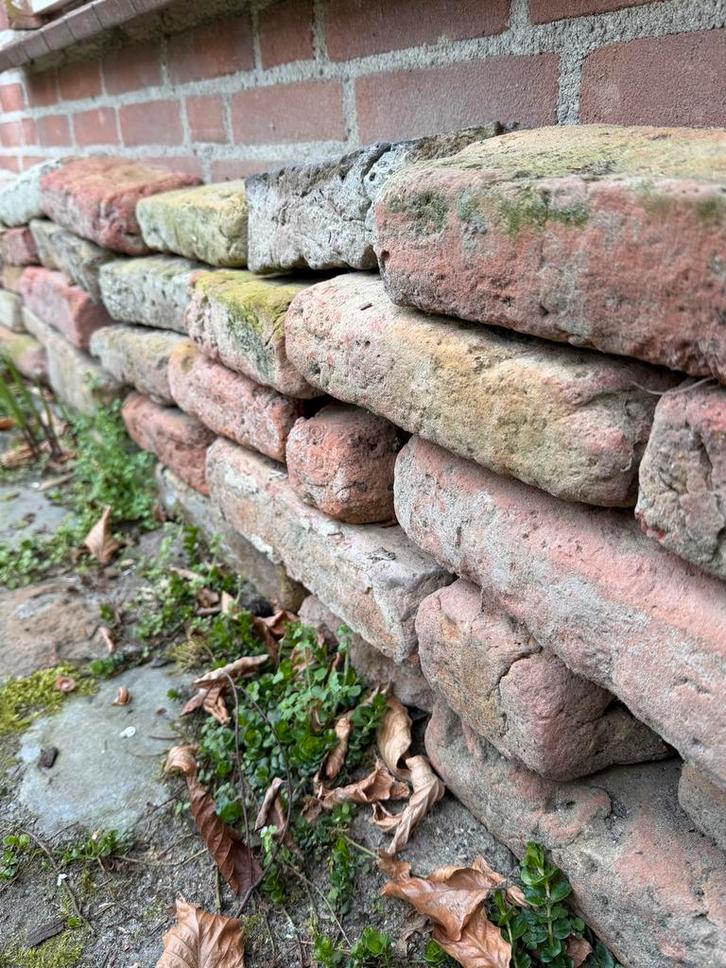 Partij van 57 authentieke Middeleeuwse kloostermoppen, Doe-het-zelf en Verbouw, Metselstenen, Gebruikt, Bakstenen, Ophalen