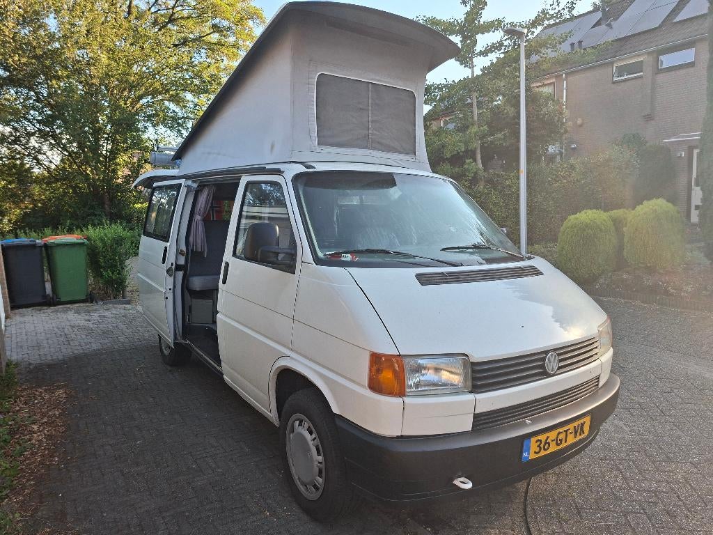 Volkswagen T4 California Westfalia 2.4 diesel 1992, Auto's, Voorwielaandrijving, Overige carrosserieën, 700 kg, Wit
