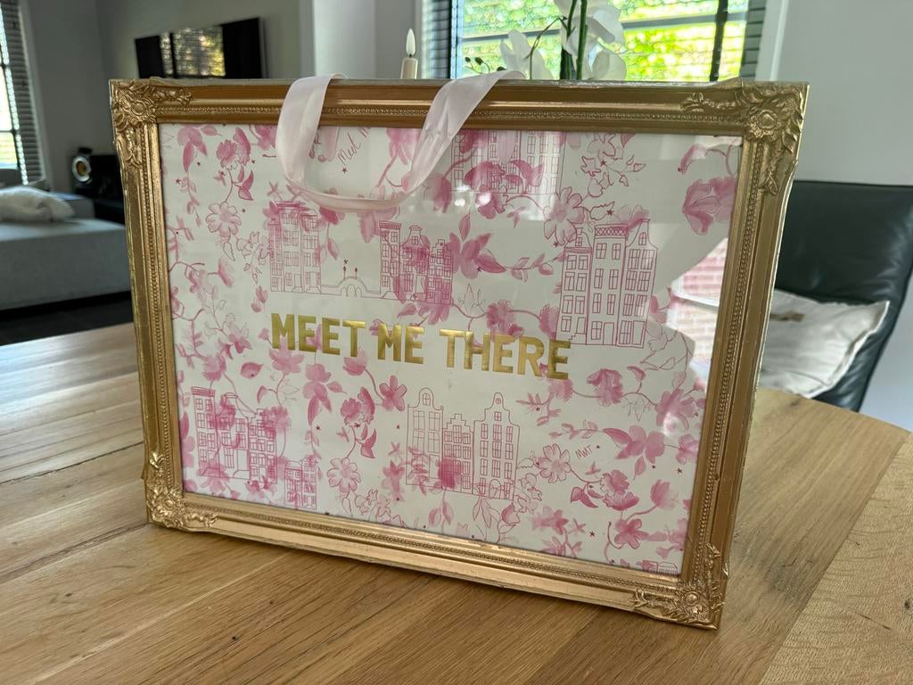 "Meet Me There" in goudkleurige lijst, Overige materialen, Minder dan 50 cm, Ophalen of Verzenden, Zo goed als nieuw