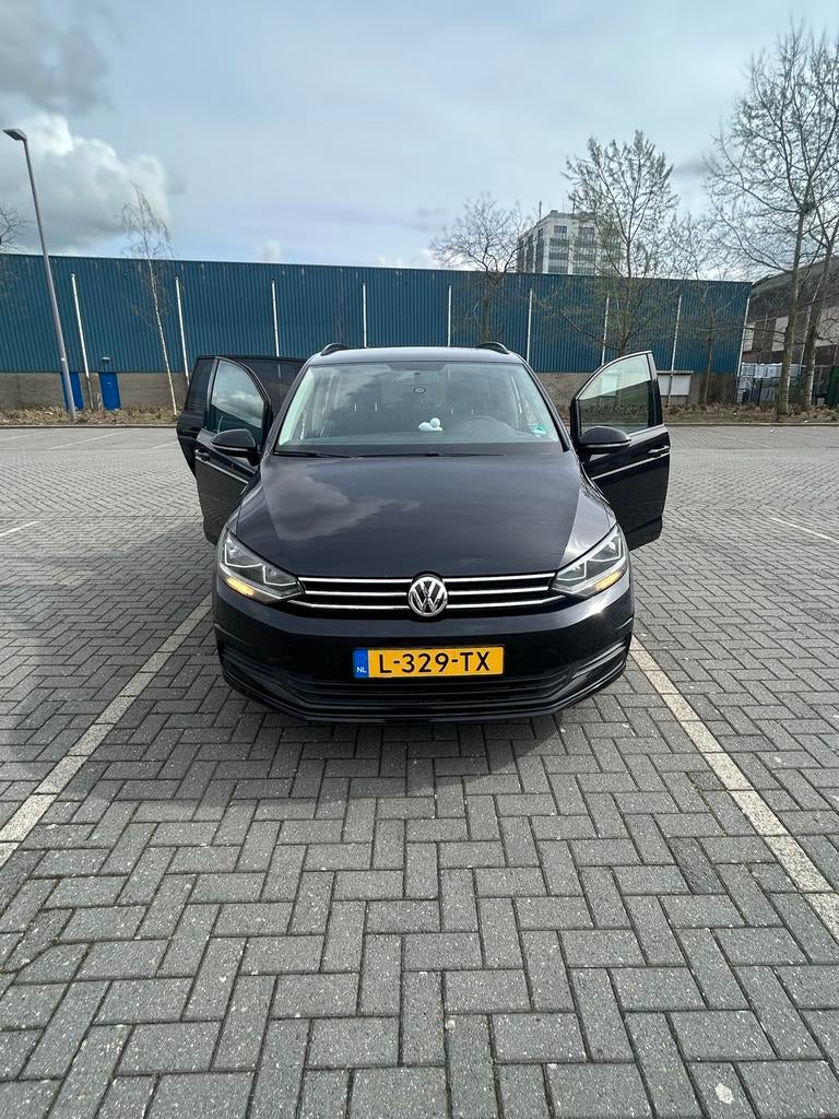 Volkswagen Touran 1.2 TSI 81KW 2016 Zwart, Auto's, Volkswagen, Voorwielaandrijving, 730 kg, 4 cilinders, 7 stoelen
