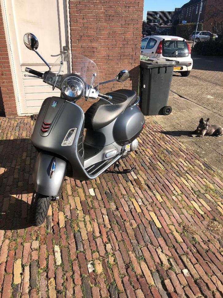 Vespa 300 GTS i.e. ABS ASR 2017 12.500km Xenon, Motoren, Motoren | Piaggio, Particulier, Scooter, 12 t/m 35 kW, 1 cilinder, Ophalen