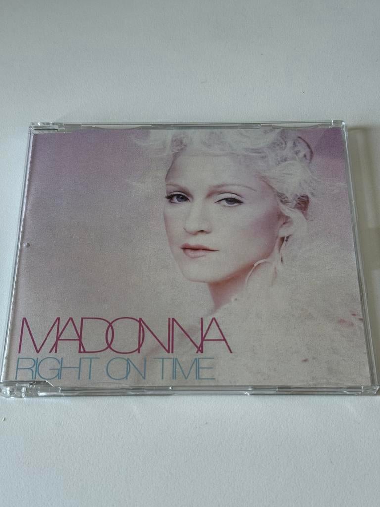Madonna right on time cd single fanmade, Ophalen, Zo goed als nieuw