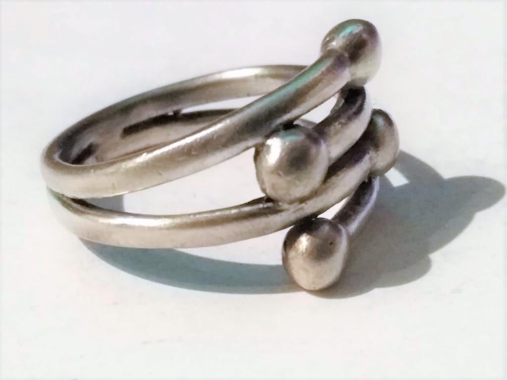 Modernistisch Design ring met Ambachtelijke Perfectie 20mm, 20 of groter, Verzenden, Nieuw, Dame of Heer