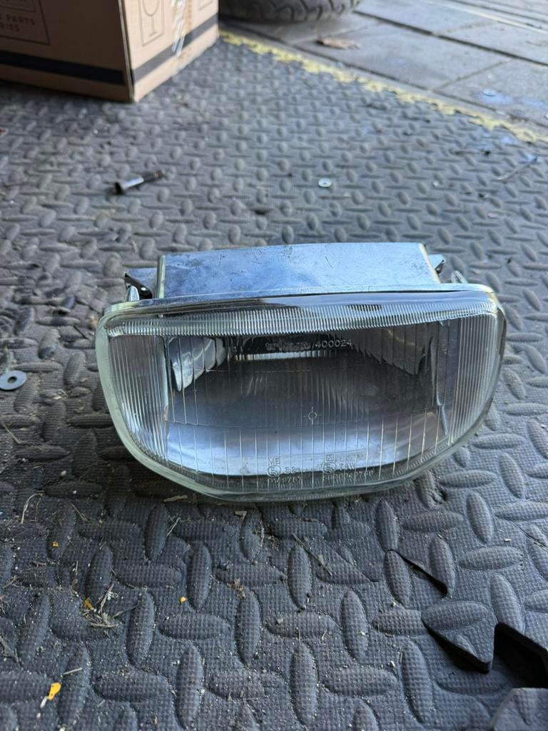 Piaggio typhoon koplamp nette staat, Motoren, Ophalen of Verzenden