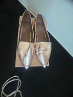 ASOS Rose Gouden Pumps met Lage Hak - Maat 39, Kleding | Dames, Schoenen, Pumps, Ophalen of Verzenden, Zo goed als nieuw, Roze