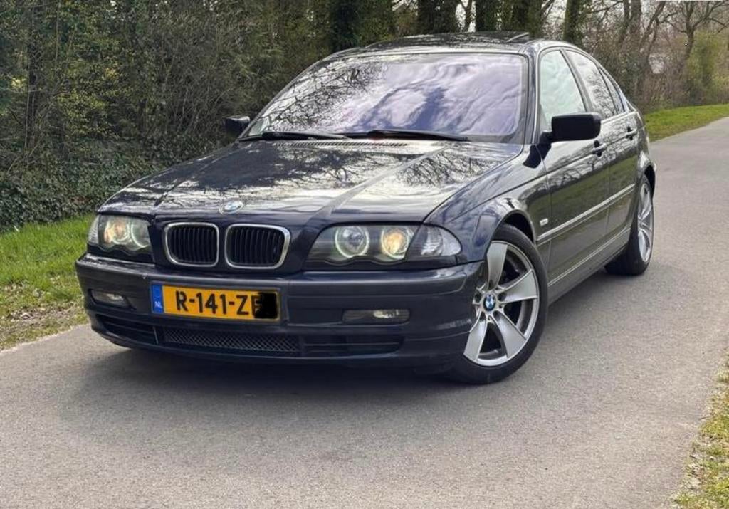 Bmw 328 e46 LPG automaat, dakje, vol opties goed verzorgd, Automaat, Blauw, Leder, Particulier