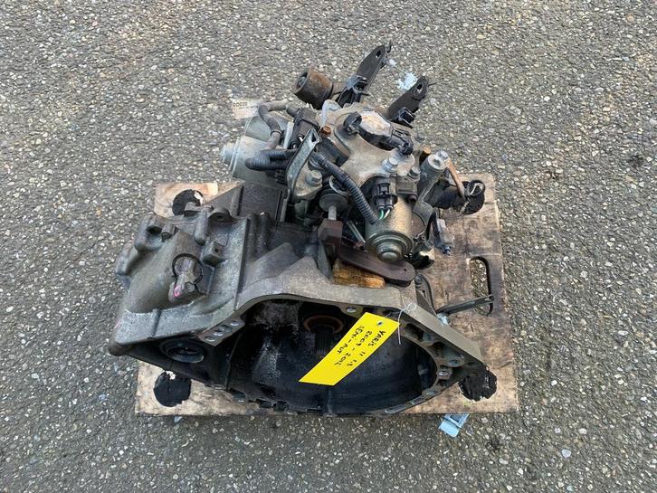 versnellingsbak toyota yaris II semi automaat 2005-2011, Auto-onderdelen, Transmissie en Toebehoren, Toyota, Gebruikt, Ophalen of Verzenden