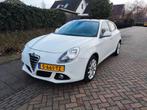 Alfa Romeo Giulietta Pano 1.4 Turbo Multiair 170pk 2015 Wit, Auto's, Voorwielaandrijving, Zwart, 4 cilinders, Wit
