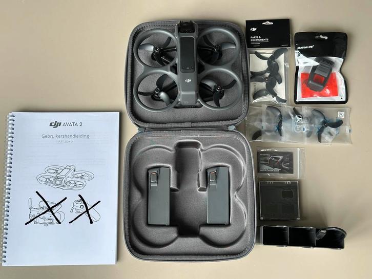 DJI AVATA 2 drone met 3 batterijen - nieuwstaat, Audio, Tv en Foto, Drones, Zo goed als nieuw, Ophalen of Verzenden