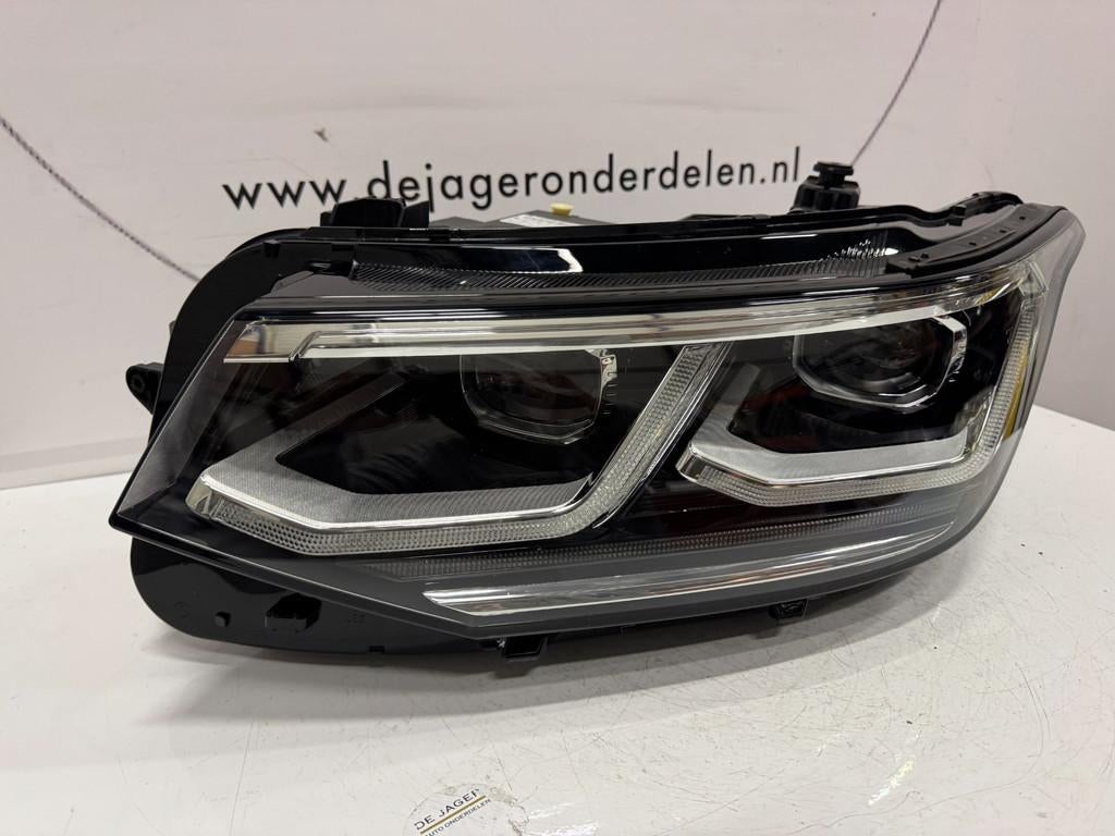 VOLKSWAGEN VW TIGUAN 5NA FACELIFT KOPLAMP FUL LED 5NB941081G, Gebruikt, Volkswagen, Volkswagen AG, Berliner Ring 2
38440  Wolfsburg, DE