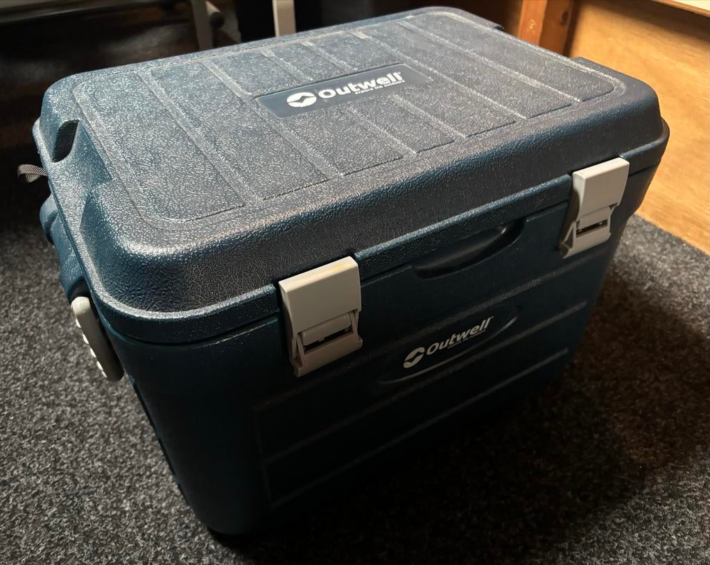Outwell koelbox 30 L, Ophalen of Verzenden, Gebruikt, Koelbox, Koelelement
