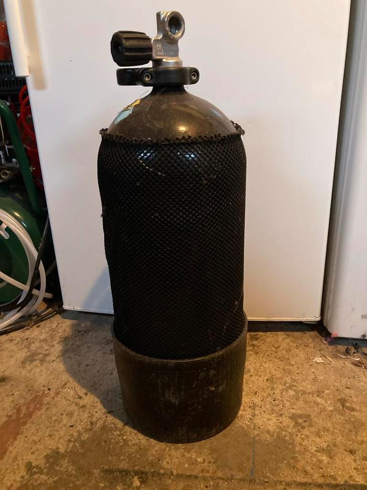 12 liter stalen duikfles met M25 kraan - gekeurd tot 2027, Watersport en Boten, Duiken, Gebruikt, Duikfles, Ophalen