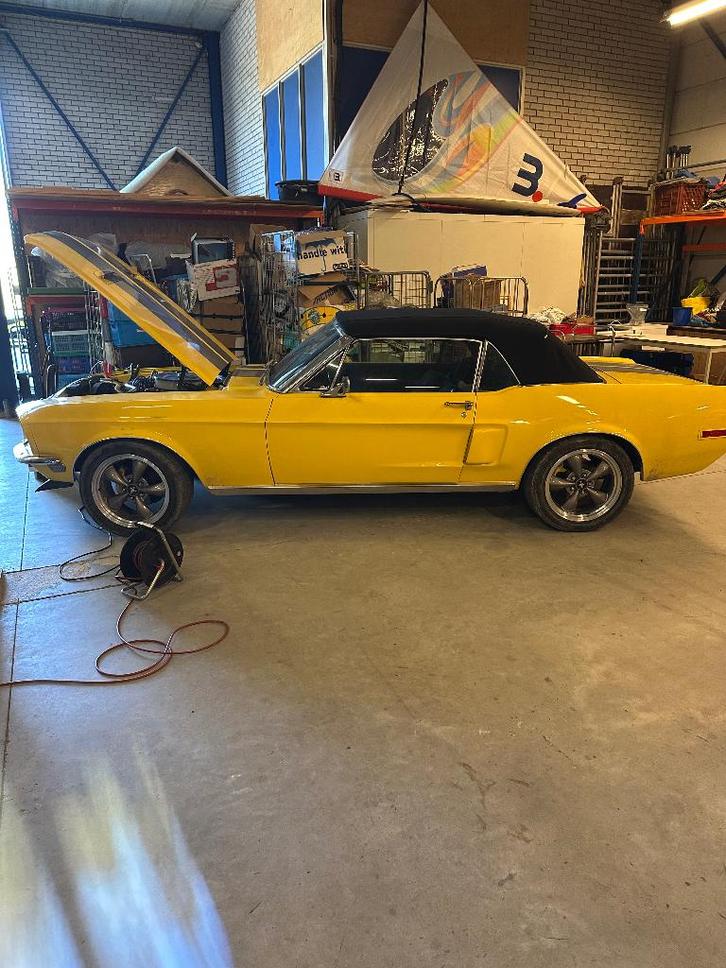 Ford mustang convertible 1968, Auto's, Oldtimers, Particulier, Cabriolet, Automaat, Ophalen