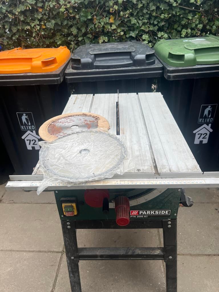 Parkside tafelzaag met accessoires en drie zaagbladen, Ophalen, Gebruikt, Cirkelzaag