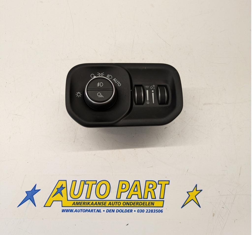Dodge Ram DT lichtschakelaar 2019-2025, Gebruikt, PO Box 21-8004 | Auburn Hills, MI 48321-8004, Amerikaanse onderdelen, Ophalen of Verzenden