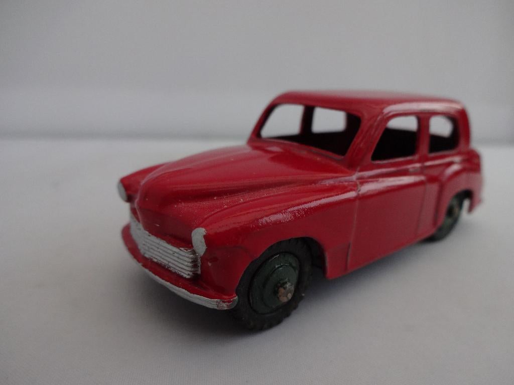 Hillman Minx Rood nr: 154 van Dinky Toys MECCANO 1:43, Ophalen of Verzenden, Gebruikt, Auto, Dinky Toys