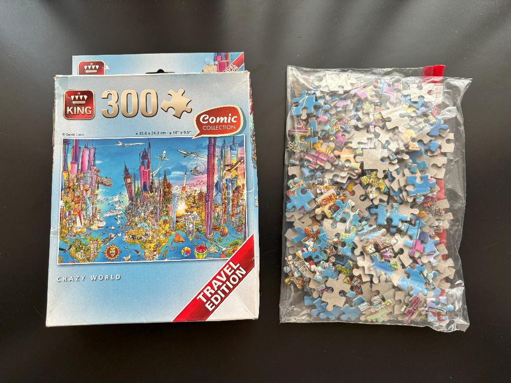"Crazy World" 300 stukjes - Comic Collection, Ophalen of Verzenden, Minder dan 500 stukjes, Zo goed als nieuw, Legpuzzel