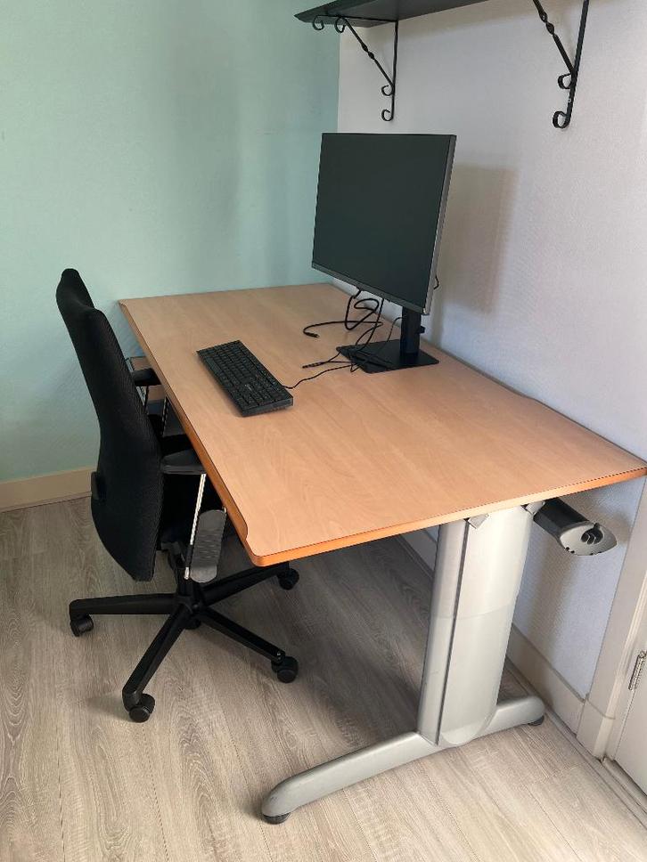 Gispen bureau + Gispen ladeblok + bureaustoel, Huis en Inrichting, Bureaus, Gebruikt, Computerbureau, Gispen, Industrieel, Hout