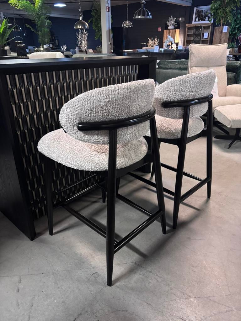 Richmond Interiors Counterstoel Cherry Lovely Cream, Huis en Inrichting, Barkrukken, Ophalen, Met voetsteun, 60 tot 90 cm, Nieuw