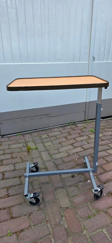 Originele Bed Tafel, in hoogte verstelbaar, Ophalen