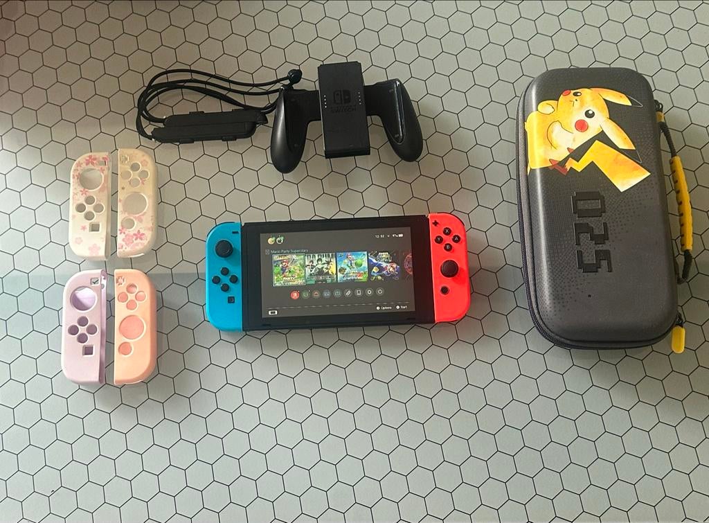 Nintendo Switch 2019 met 256GB SD, Switch 2019 Upgrade, Gebruikt, Met 2 controllers, Ophalen of Verzenden