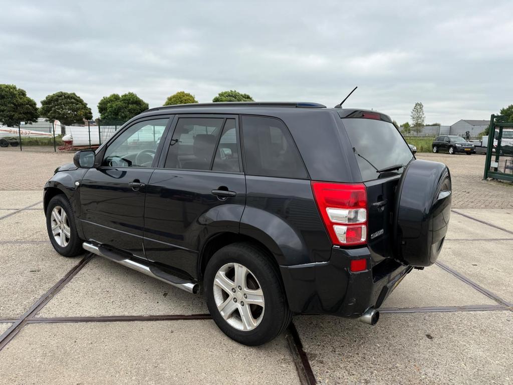 Suzuki Grand Vitara 2.0-16V High Executive Leder/ Automaat 4, Auto's, Automaat, Zwart, 4 cilinders, Grand Vitara