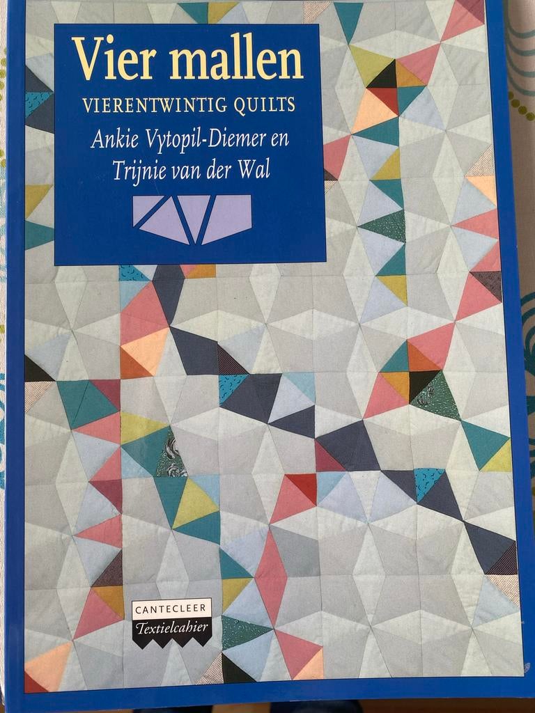 Vierentwintig Quilt Patronen - Inspiratie Boek, Verzenden, Zo goed als nieuw, Borduren en Naaien
