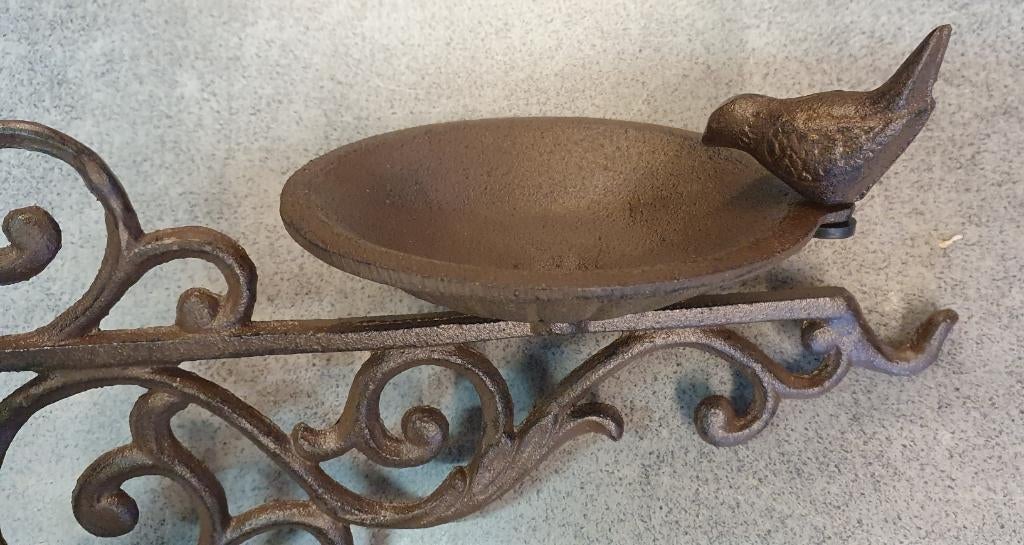 VOEDERSCHAAL MET VOGEL/ GIETIJZER / DRINKSCHAAL, Nieuw, Info@huisentuindecoratiemarie.nl, Huis en tuin decoratie marie, Peize