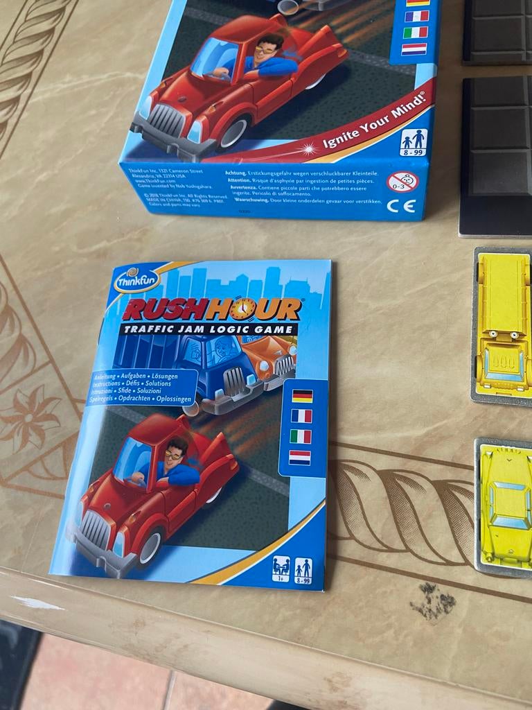 Rush Hour: Traffic Jam Logic Game - Denkspel, Een of twee spelers, Ophalen of Verzenden, Zo goed als nieuw