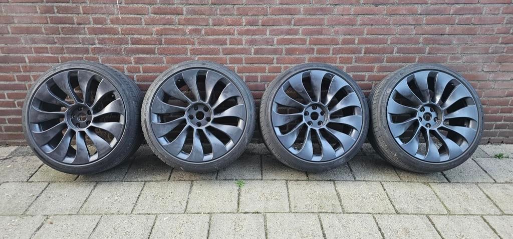 Tesla Y Velgen met Hankook zomerbanden, Auto-onderdelen, Banden en Velgen, Ophalen, Gebruikt, 275 mm, Banden en Velgen