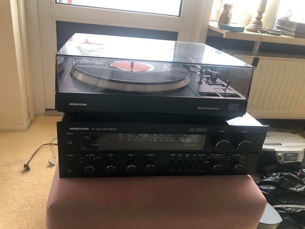 Aristona hifistereotuner platenspeler + langspeelplaten, Audio, Tv en Foto, Stereo-sets, Ophalen, Gebruikt, Speakers, Overige merken