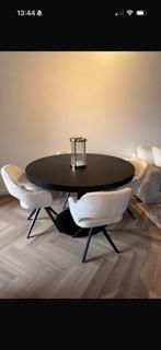 Zwarte eettafel met 4 draaibare stoelen, Huis en Inrichting, Tafels | Eettafels, 100 tot 150 cm, Rond, Ophalen of Verzenden, Zo goed als nieuw