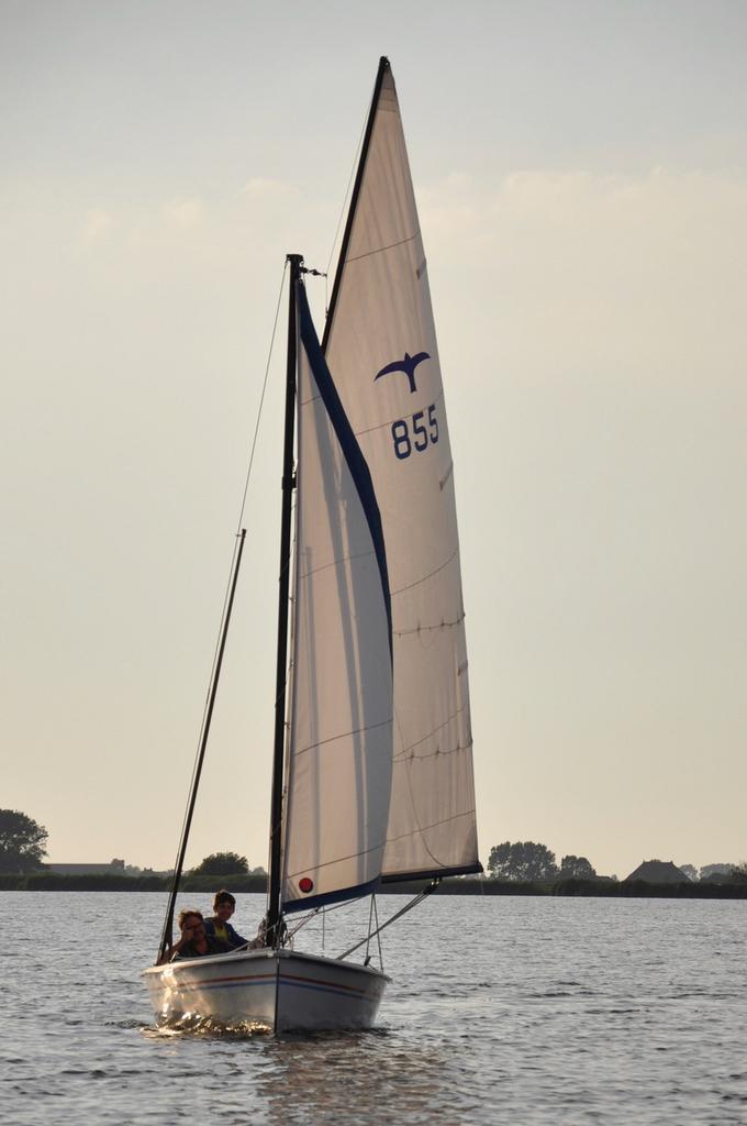 Poly valk. Inclusief motor en trekkers tent, Watersport en Boten, Ophalen of Verzenden, Gebruikt, Genua of Fok, Minder dan 15 m²