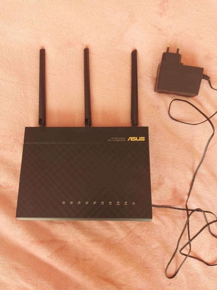 Asus RT-AC68U Router - meerdere beschikbaar, Computers en Software, Routers en Modems, Gebruikt, Router, Ophalen
