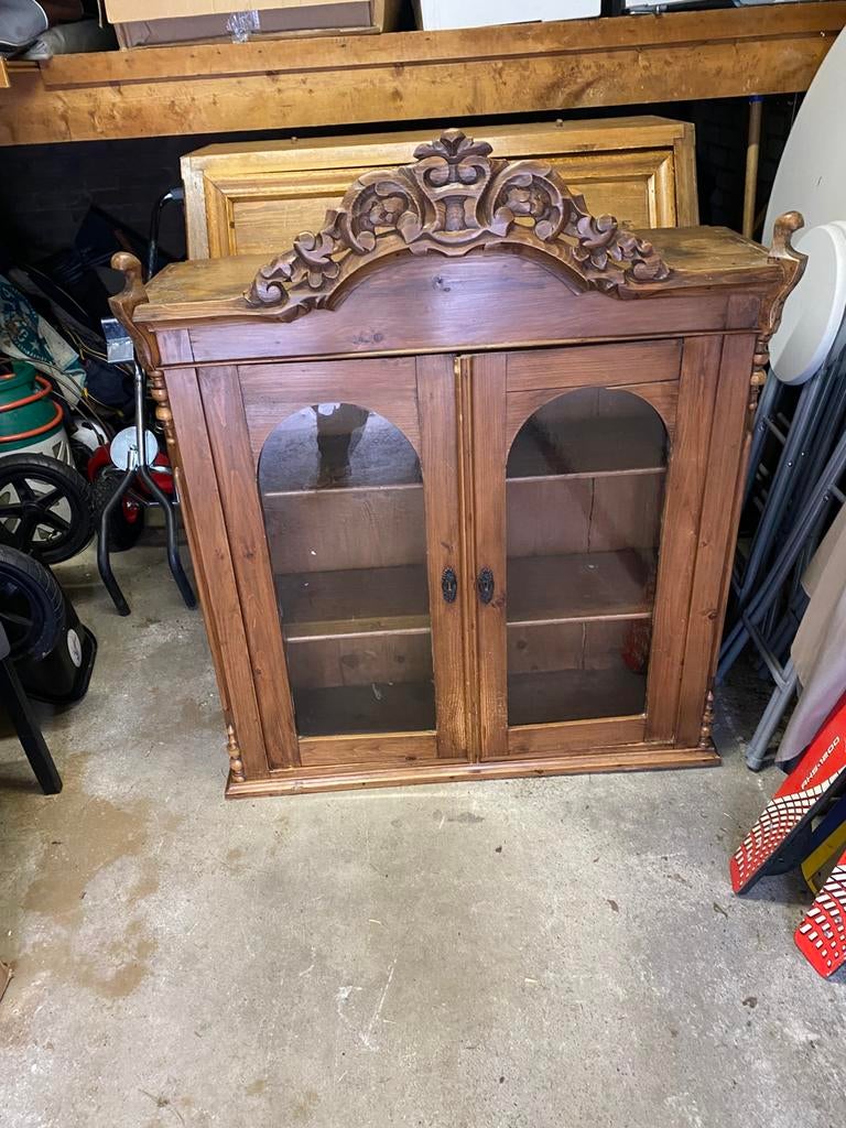 Buffet kast, Ophalen