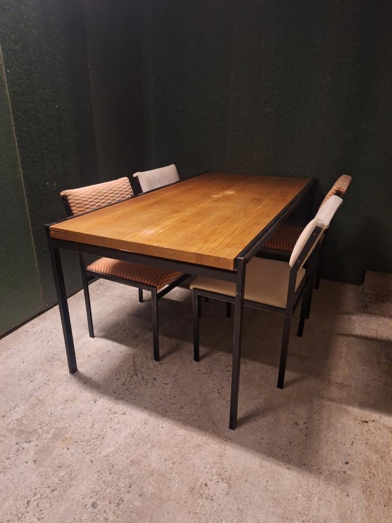 Eethoek Pastoe tafel en stoelen stoel, Ophalen, Gebruikt, Overige kleuren, Vier