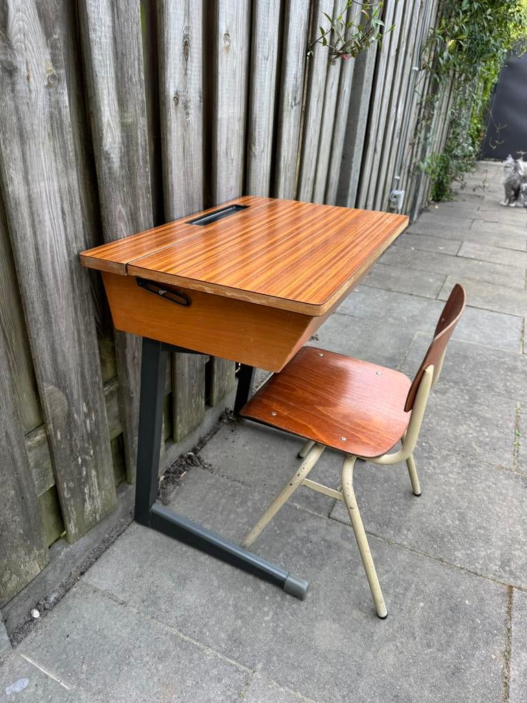 Schooltafel met stoel, Tuin en Terras, Tuintafels, Ophalen of Verzenden, Gebruikt, Rechthoekig, Hout