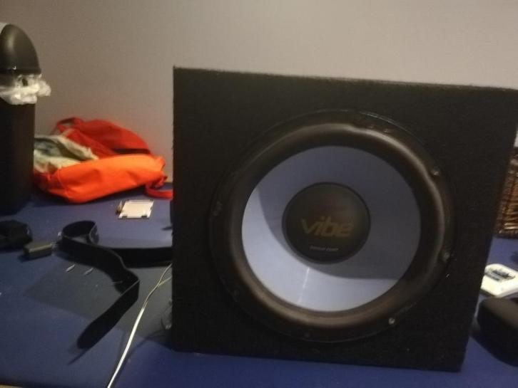 LANZAR Vibe 800W Subwoofer met Versterker moet nu weg, Audio, Tv en Foto, Versterkers en Receivers, Gebruikt, 120 watt of meer