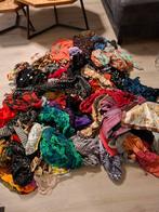 Grote partij sjaals - diverse kleuren en materialen, Kleding | Dames, Mutsen, Sjaals en Handschoenen, Maat 46/48 (XL) of groter