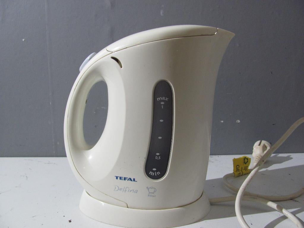 waterkoker van Tefal Delfina(filter bij uitschenken), Witgoed en Apparatuur, Waterkokers, 1 tot 2 liter, Ophalen of Verzenden