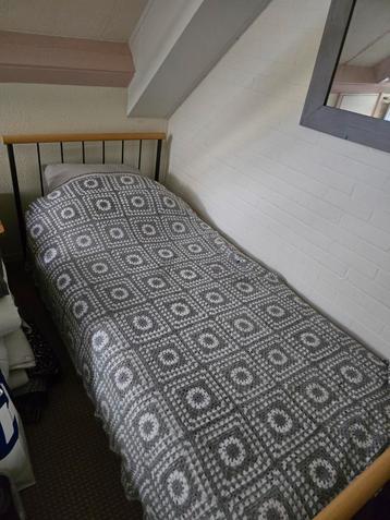 Compleet 1 persoons bed beschikbaar voor biedingen