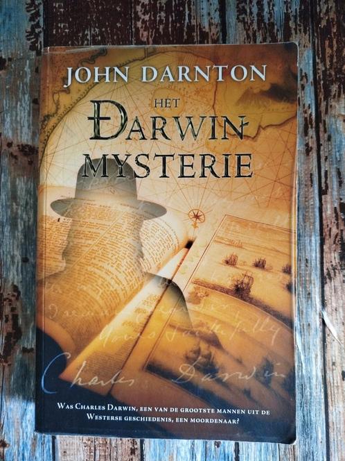 Het Darwin Mysterie - John Darnton, Boeken, Detectives, Gelezen, Ophalen of Verzenden