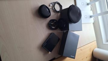 Oticon hoortoestel met lader en TV adapter beschikbaar voor biedingen