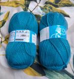 2 bollen wol groen, Hobby en Vrije tijd, Breien en Haken, Ophalen of Verzenden, Nieuw, Breien of Haken, Wol of Garen