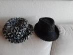 Zwart/witte fur muts/hoed , grijze hoed, Ophalen of Verzenden, Zo goed als nieuw, 58 cm (L, 7¼ inch) of meer, Hoed
