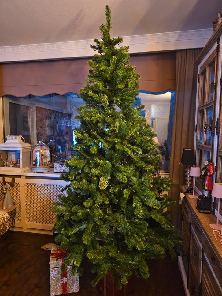 Grote kunstkerstboom 210cm - 1 keer gebruikt, Diversen, Kerst, Ophalen