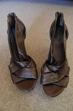 Cole Haan sleehak sandalen 40 bronskleur gaaf apart, Kleding | Dames, Schoenen, Overige kleuren, Cole Haan, Gedragen, Sandalen of Muiltjes