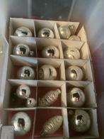 Vintage zilverkleuringe kerstballen en toebehoren, Diversen, Kerst, Ophalen, Zo goed als nieuw