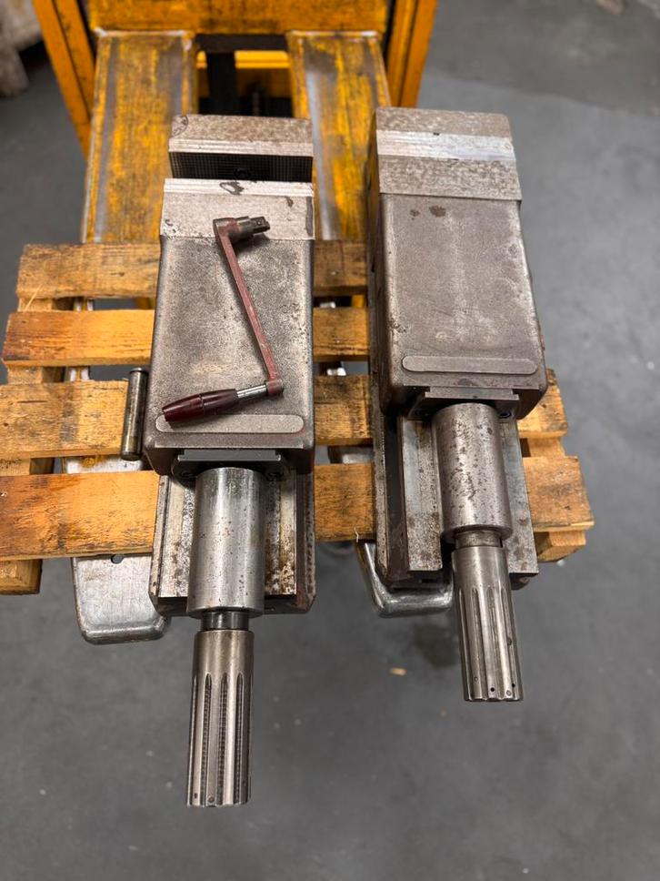 Hydraulische klemmen cnc, Doe-het-zelf en Verbouw, Gereedschap | Freesmachines, Ophalen