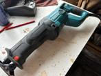 Makita reciprozaag, Doe-het-zelf en Verbouw, Gereedschap | Zaagmachines, Ophalen, Zo goed als nieuw, 1200 watt of meer